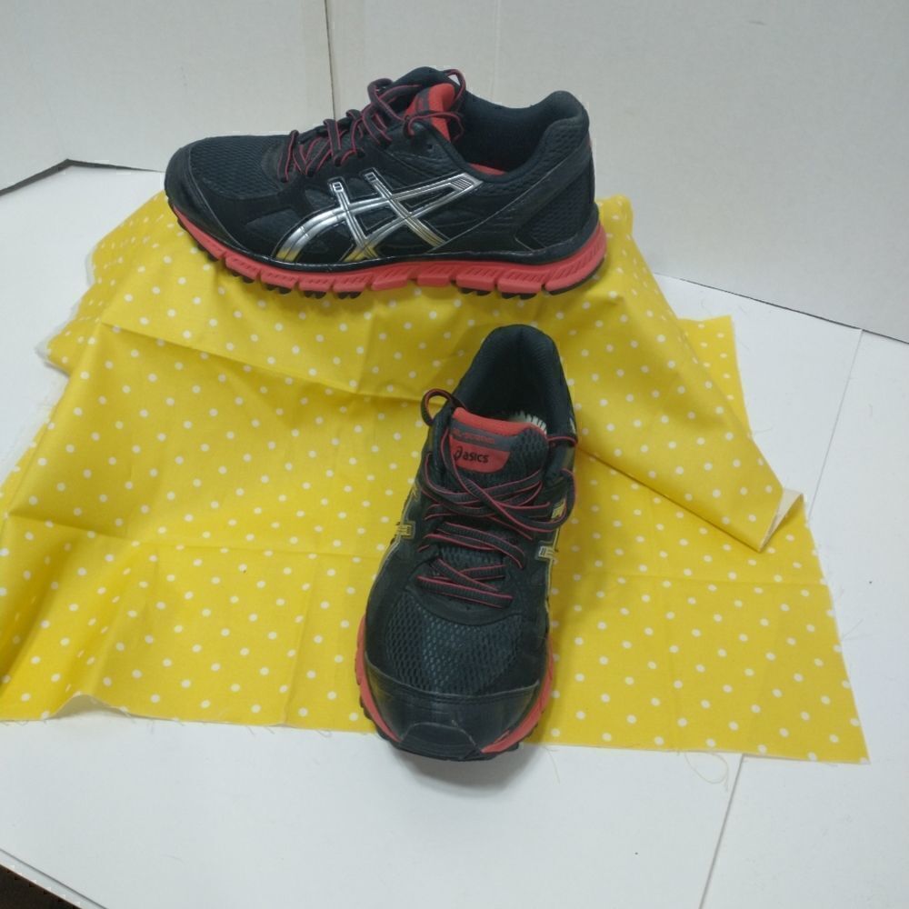 Asics Gel-Scram Running Training  Red Black Womens Size 6 T2J6N missing insole